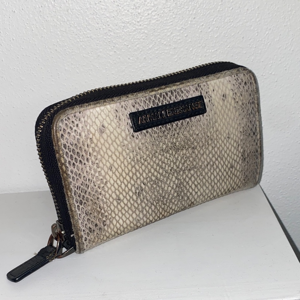 Armani Exchange Mini Zip Wallet – Snakeskin Print
Compact